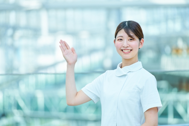 女性
